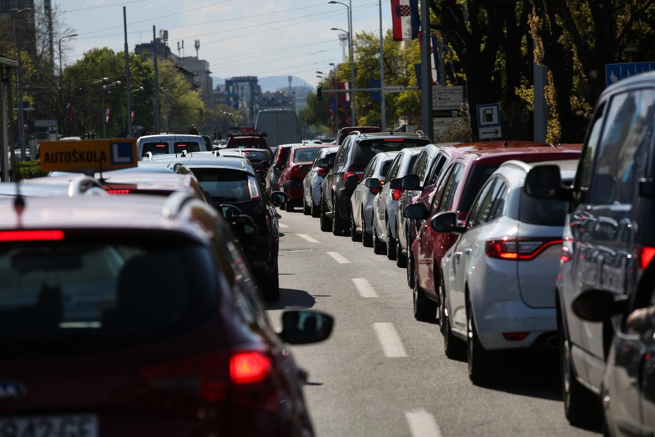 Zagreb: Zbog održavanja Croatia Rallya stvaraju se prometne gužve