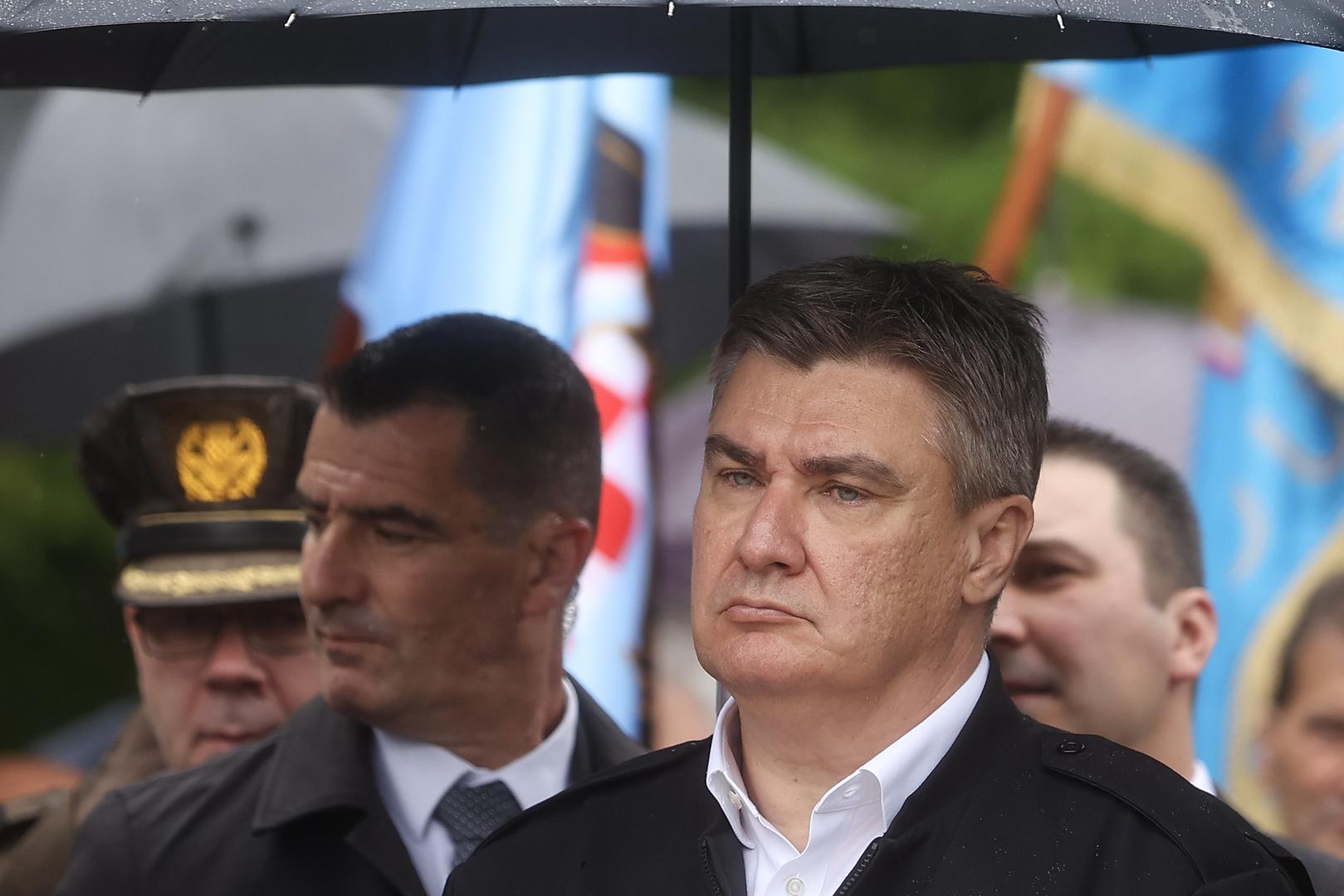 15.05.2023., Usora, Bosna i Hercegovina - Predsjednik Republike Hrvatske Zoran Milanovic polozio je vijenac i zapalio svijecu ispred Spomen obiljezja svim poginulim braniteljima Usore. Photo: Armin Durgut/PIXSELL