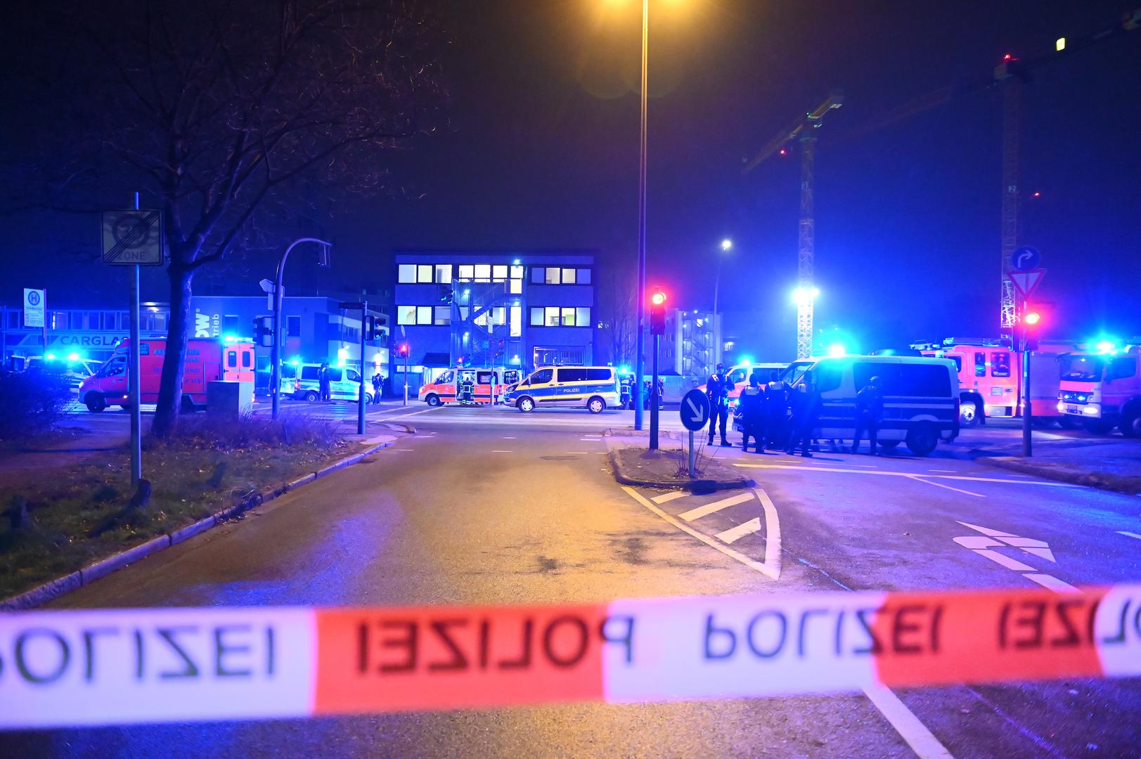 09 March 2023, Hamburg: Police officers and helpers are
 in action in Hamburg. Shots have been fired and the police are on the scene with strong forces. Photo: Jonas Walzberg/dpa Photo: Jonas Walzberg/DPA