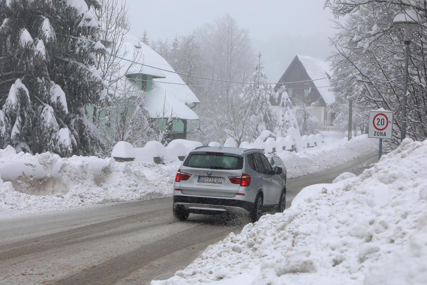 01.03.2023, Plitvicka jezera - Na podrucju Plitvickih jezera poceo je padati novi snijeg. Do sada je palo preko 60 centimetara snijega.  Photo: Kristina Stedul Fabac/PIXSELL