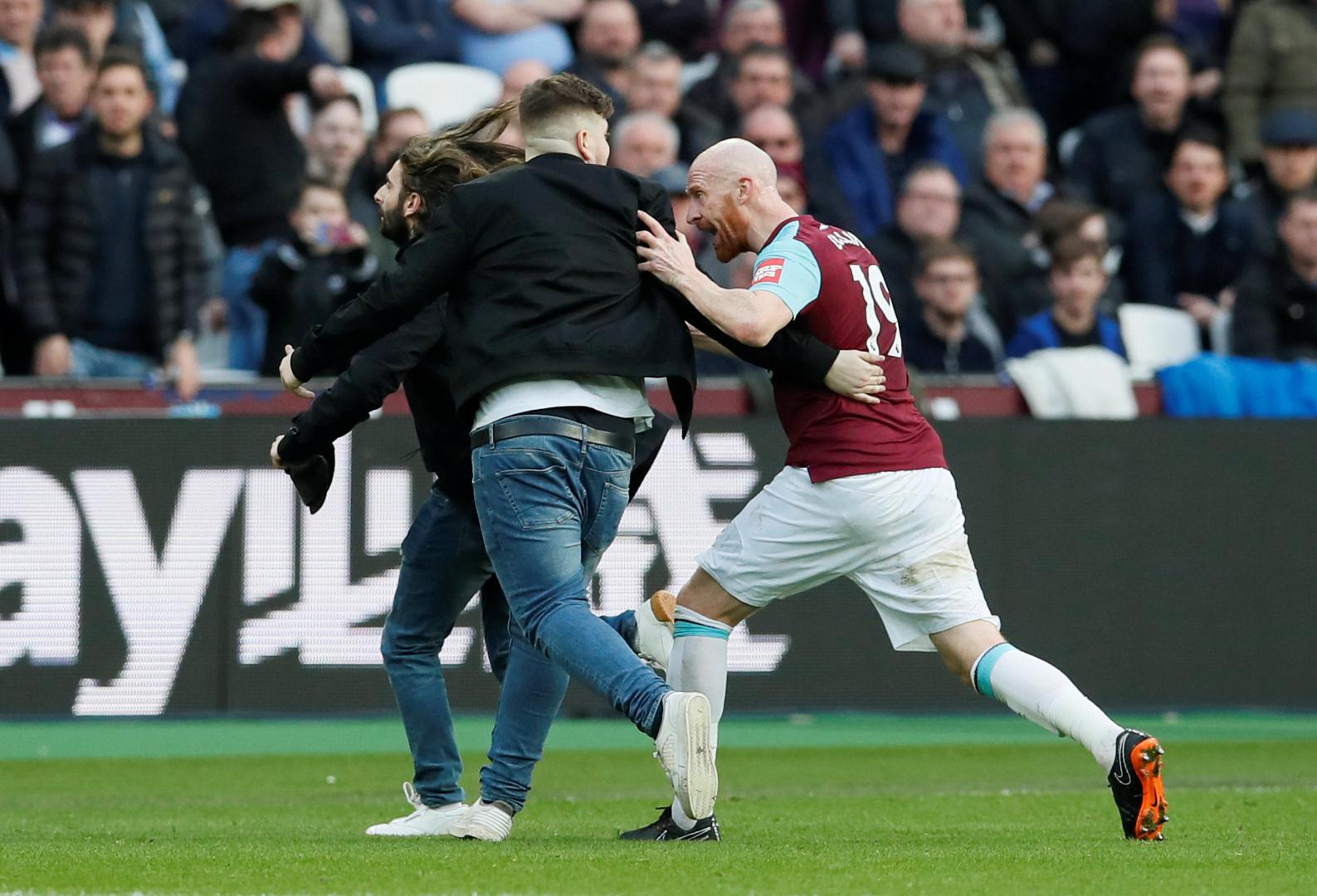 West Ham United nastavio je sa serijom loših rezultata i u 30. kolu Premierlige izgubivši treći put zaredom s tri gola razlike.