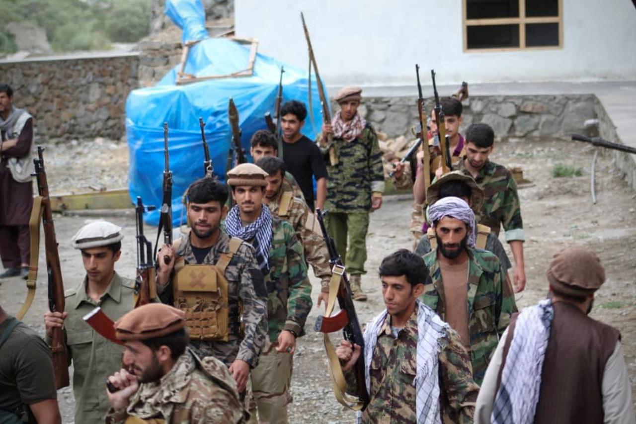 Men prepare for defense against the Taliban in Panjshir