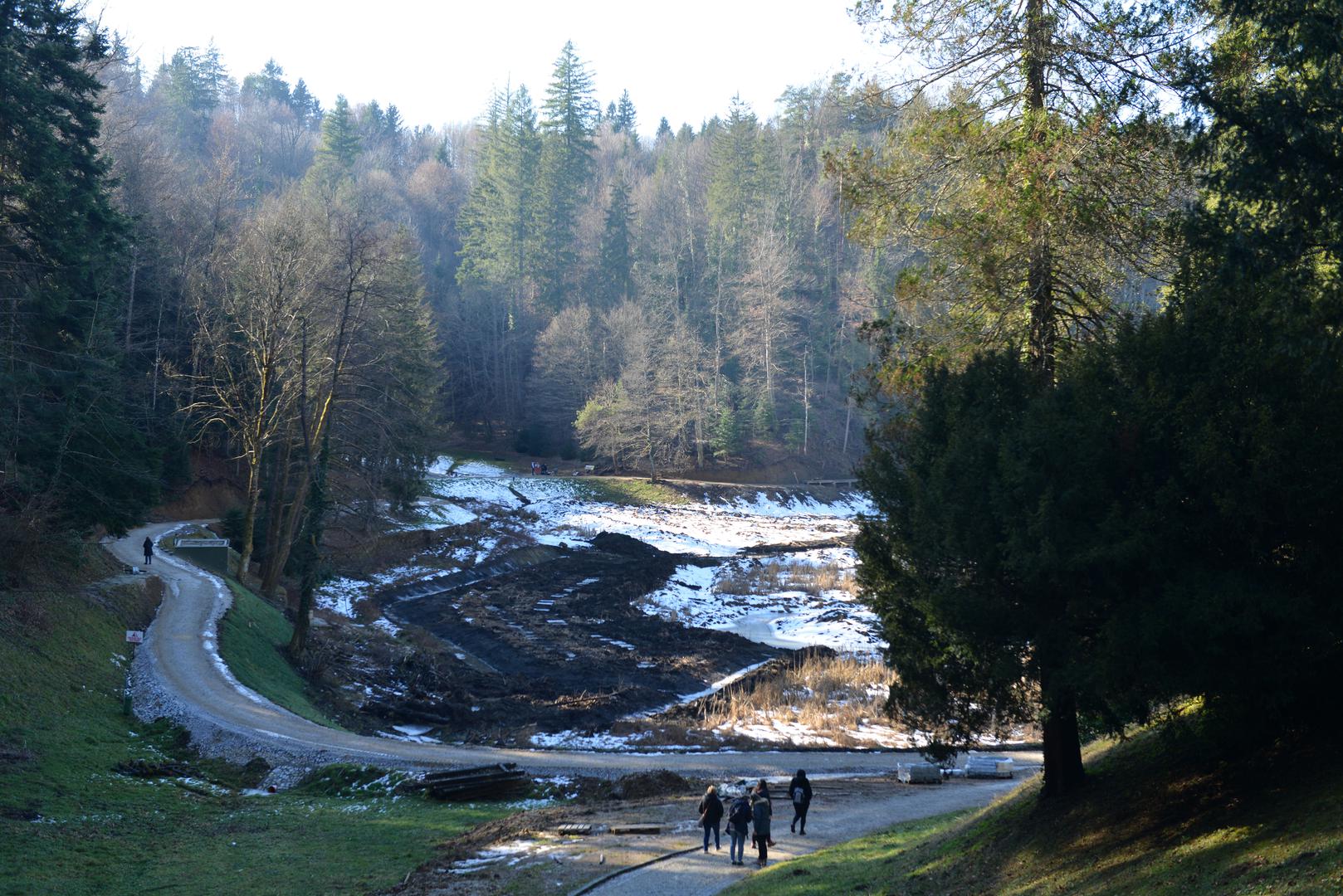 04.02.2024., Trakoscan, Hrvatska - Jezero Trakoscan presuseno je kako bi se jezero ocistilo od mulja. Radovi traju vec tri godine. Photo: Josip Mikacic/PIXSELL