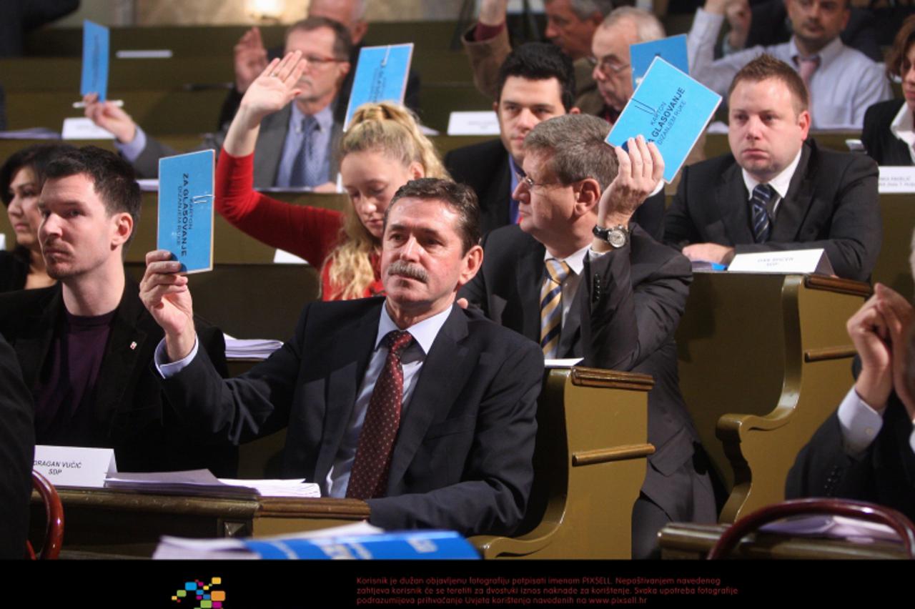 '19.12.2011.Zagreb - Sjednica Gradske skupstine. Dragan Vucic. Photo: Goran Jakus/PIXSELL'