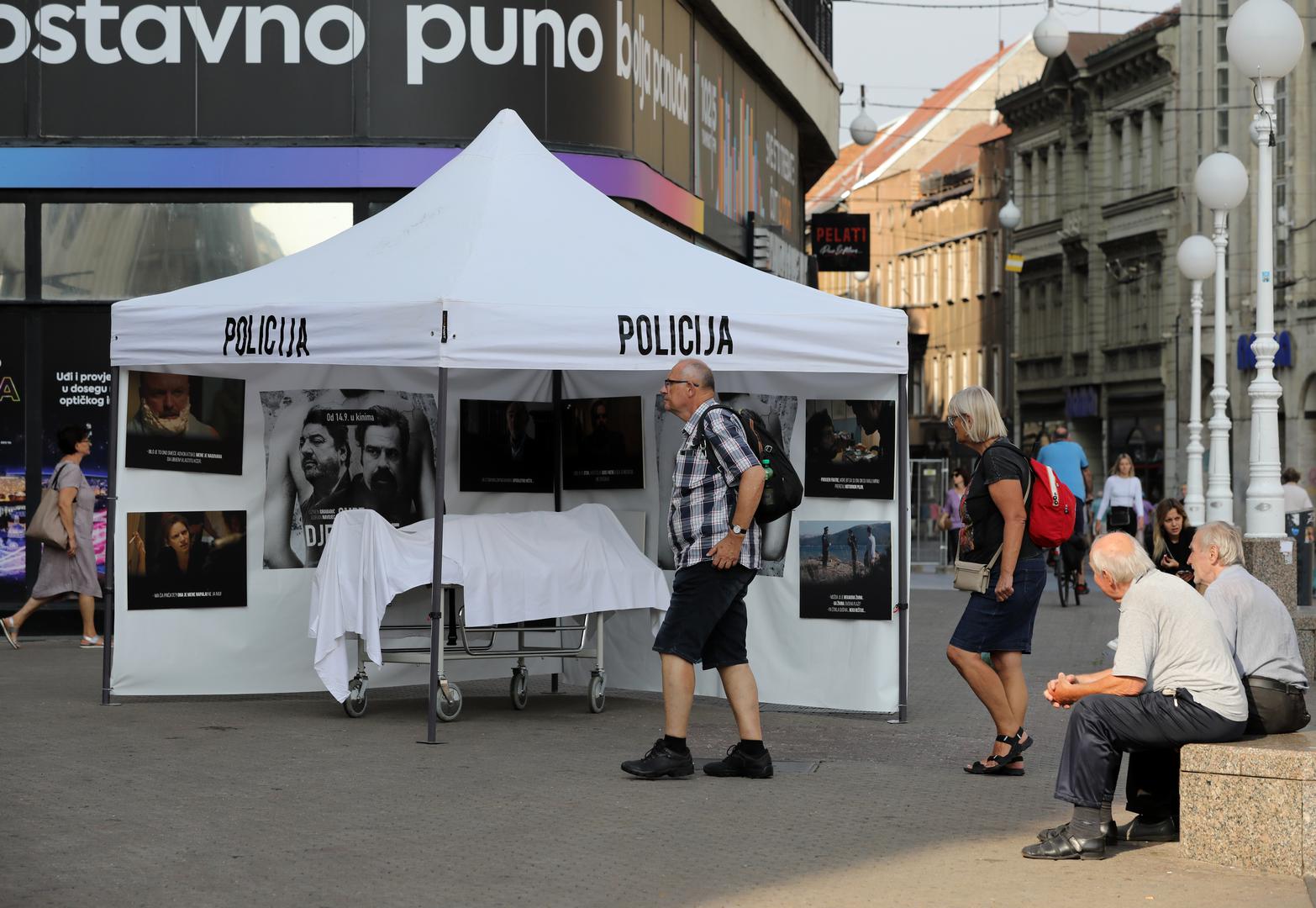 Film potpisuje redatelj Goran Kulenović koji će i sam u podne stići na glavni gradski trg u društvu glumaca Borka Perića i Elme Jurković.