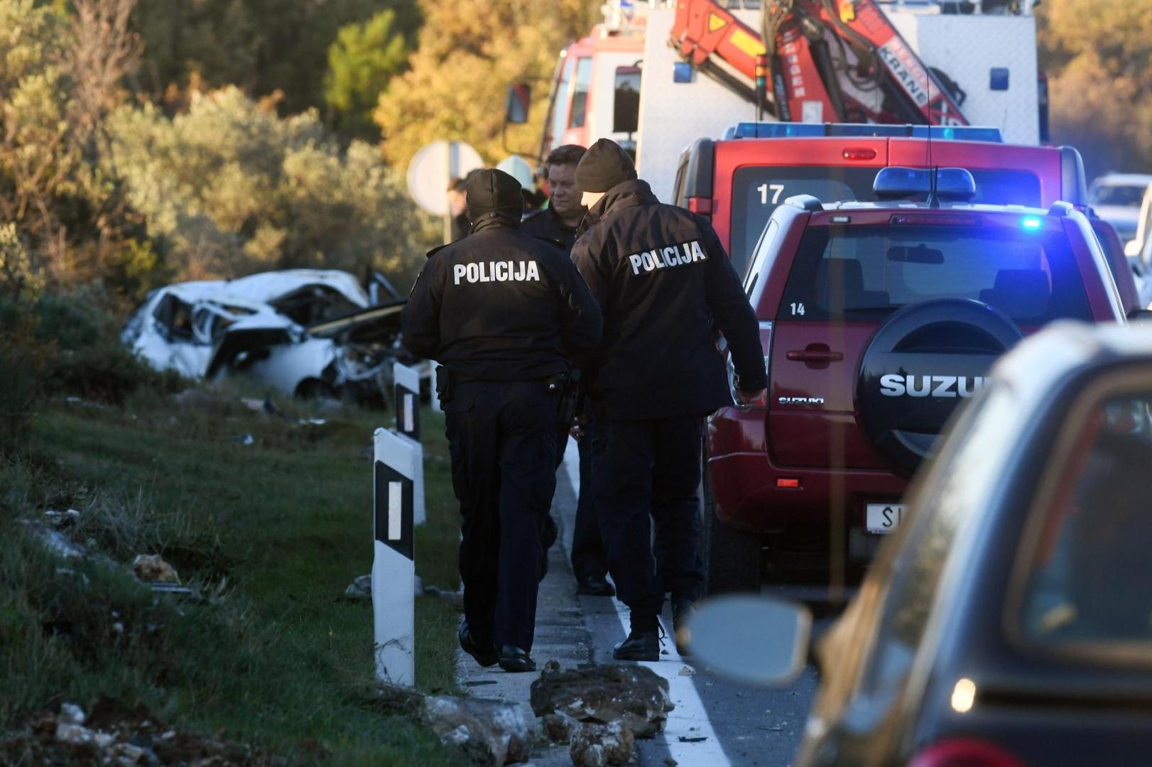 30.11.2020., Sibenik - U prometnoj nesreci na cesti D-8 jedna osoba je smrtno stradala, a dvije su ozlijedjene.
Photo: Hrvoje Jelavic/PIXSELL