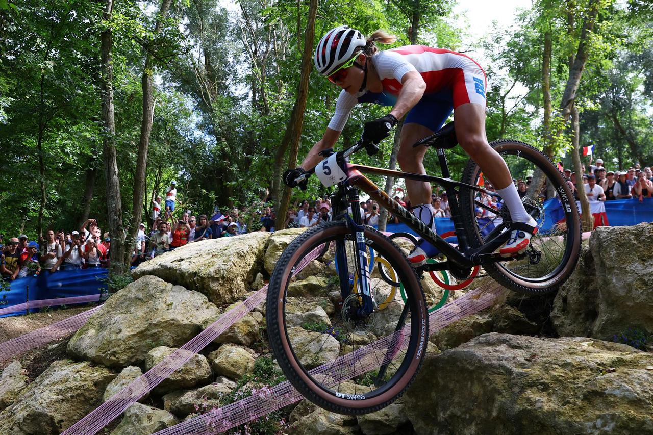 Mountain Bike - Women's Cross-country