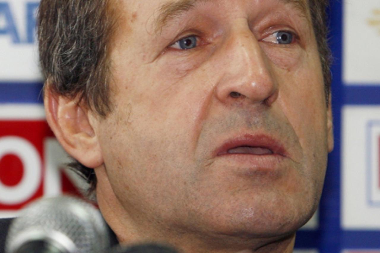 'Bosnia\'s national soccer coach Safet Susic addresses reporters in the capital Sarajevo January 6, 2010.  Bosnia named Susic as their new national coach following the resignation of Miroslav Blazevic