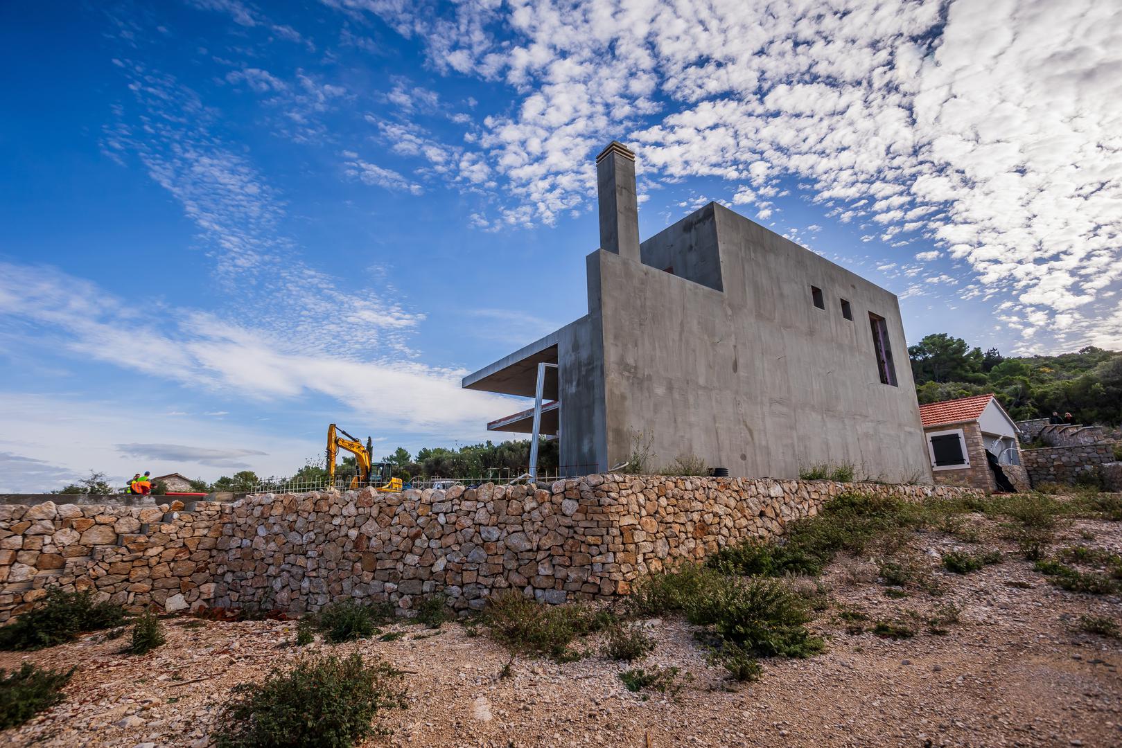 11.12.2023., Zastrazisce Otok Hvar, Bespravno sagradjena Vila Frane Barbarica bivseg sefa HEP-a. Photo: Zvonimir Barisin/PIXSELL