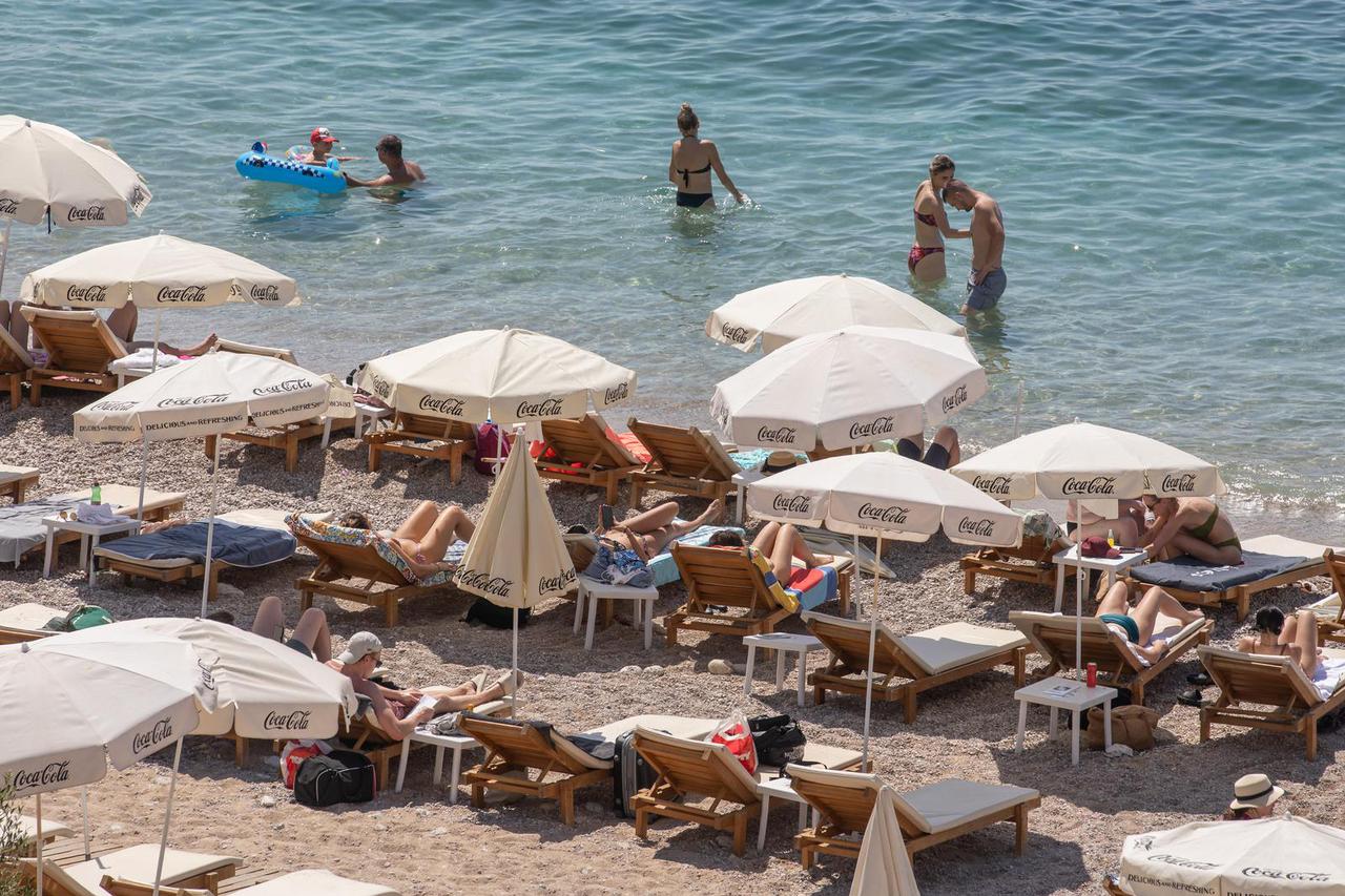 
Dubrovnik: Visoke temperature i gužva u gradu