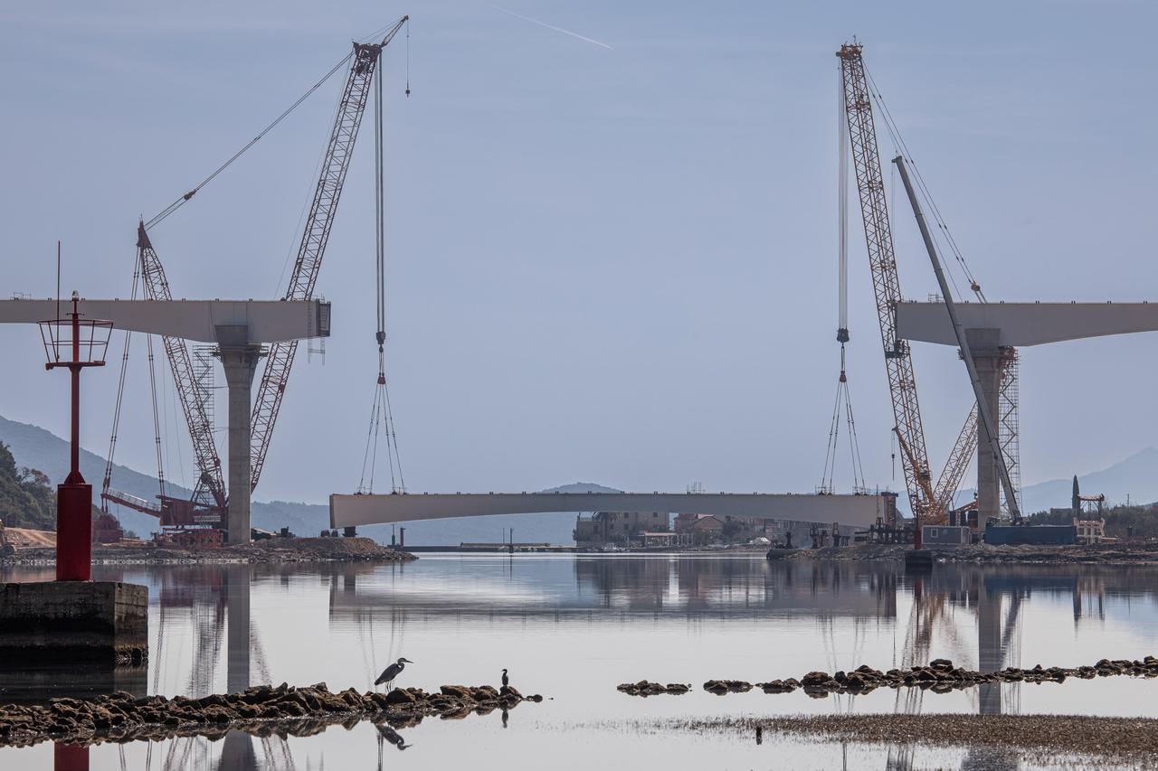 Broce: Pripremni radovi za postavljanje zadnjeg segmenta mosta Ston