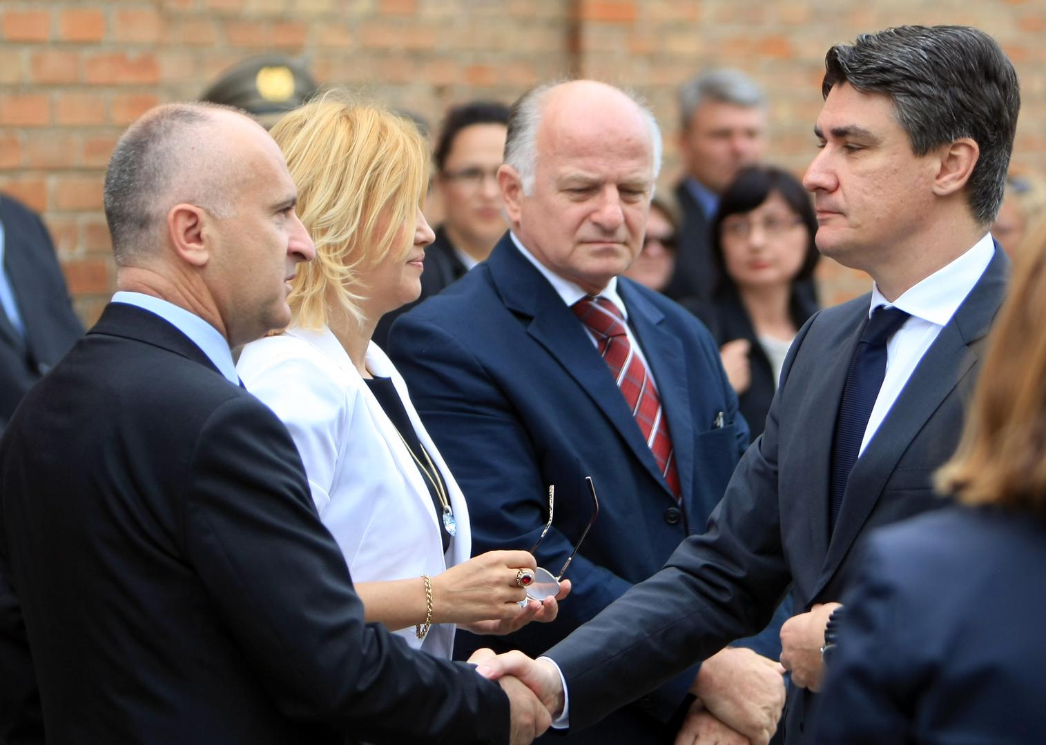 25.06.2012., Zagreb - Svecano polaganje vijenaca na Gradskom groblju Mirogoj prigodom obiljezavanja Dana drzavnosti. Predrag Matic Fred, Milanka Opacic, Josip Leko, Zoran Milanovic. rPhoto: Dalibor Urukalovic/PIXSELL