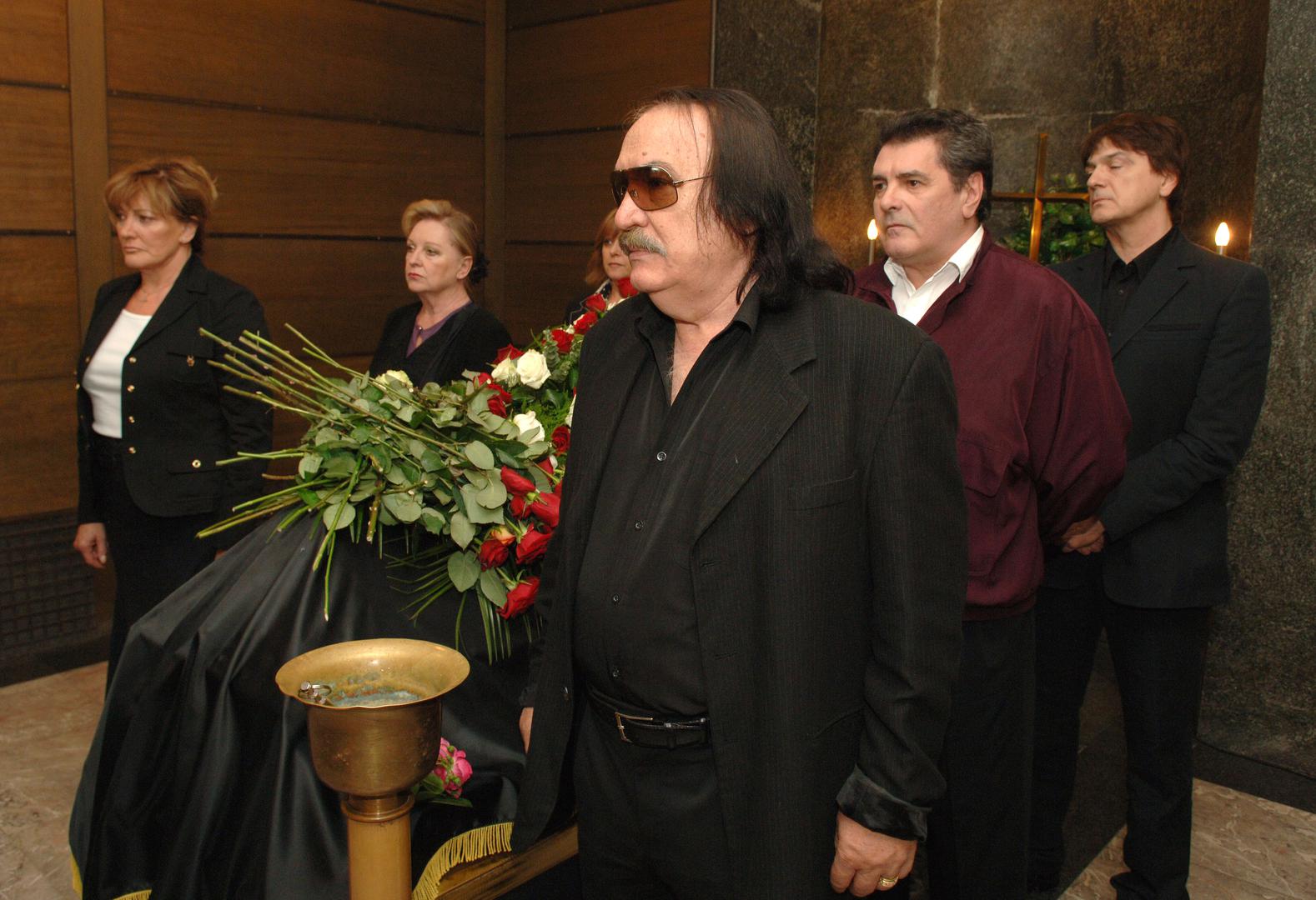 09.05.2007.,Zagreb - Kremtorij .Sprovod Djordje Novkovica.Gabi Novak,Tereza Kesovija,Miso Kovac,Zdravko ColicrPhoto: Marko Lukunic/PIXSELL