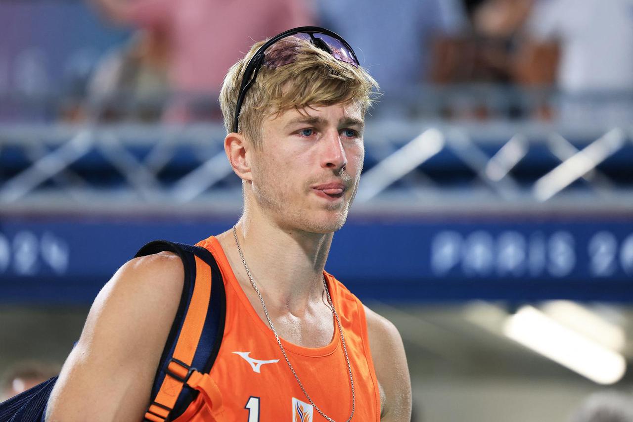 Beach Volleyball - Men's Round of 16 Match - Brazil vs Netherlands (Evandro/Arthur vs van de Velde/Immers)