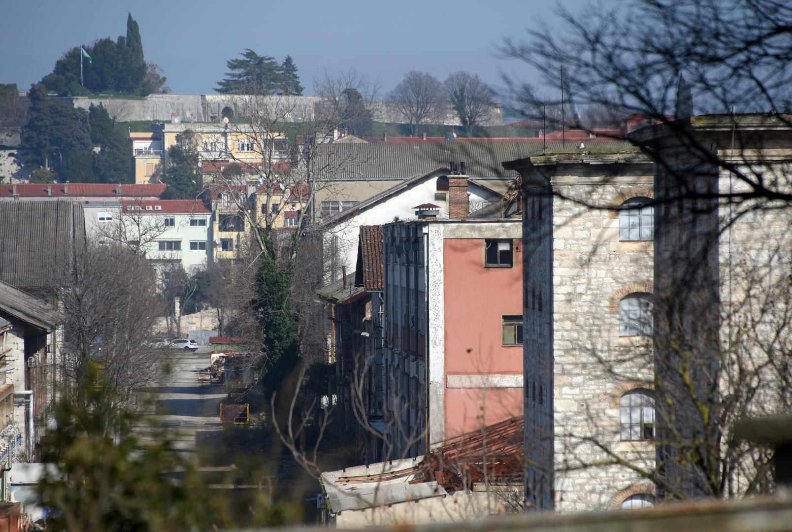 15.02.2024., Pula: U petak je u Pazinu novi pokusaj prodaje pulskog brodogradilista Uljanik. 200-tinjak preostalih radnika nada se kraju agoniji i isplati zaostalih placa. Photo: Sasa Miljevic / PIXSELL/PIXSELL