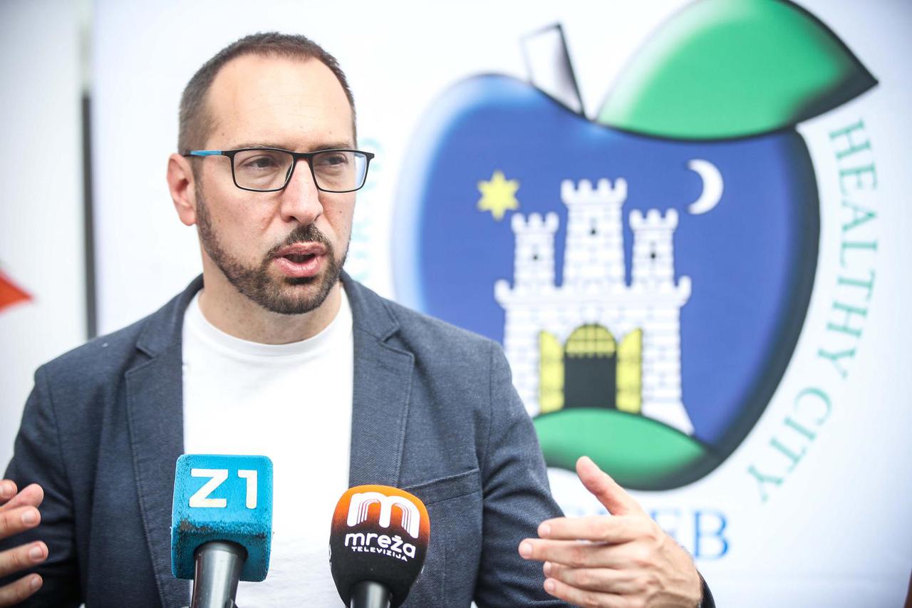 Zagreb: Javnozdravstvena-preventivna akcija besplatnih pregleda madeža "Djeluj sada!"