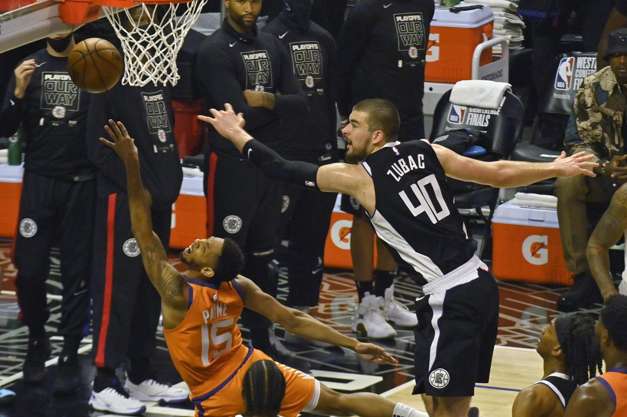 Clippers Beat Suns in Game 3 to Cut Series Deficit in Half