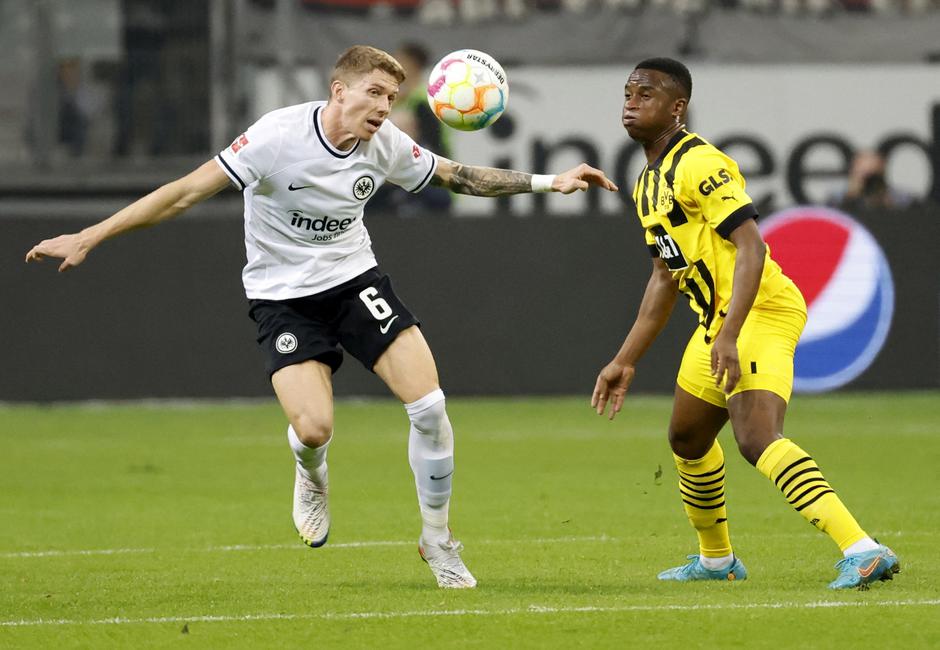 Bundesliga - Eintracht Frankfurt v Borussia Dortmund