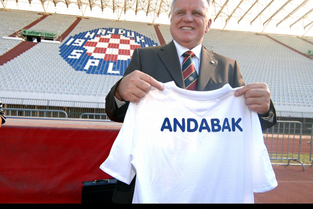 '20.10.2008.,Split, Hrvatska - Skup Hajduka,Splitske banke i svih dionicara na Poljudu,Jako Andabak Photo: Vanja Zubcic/Vecernji list'