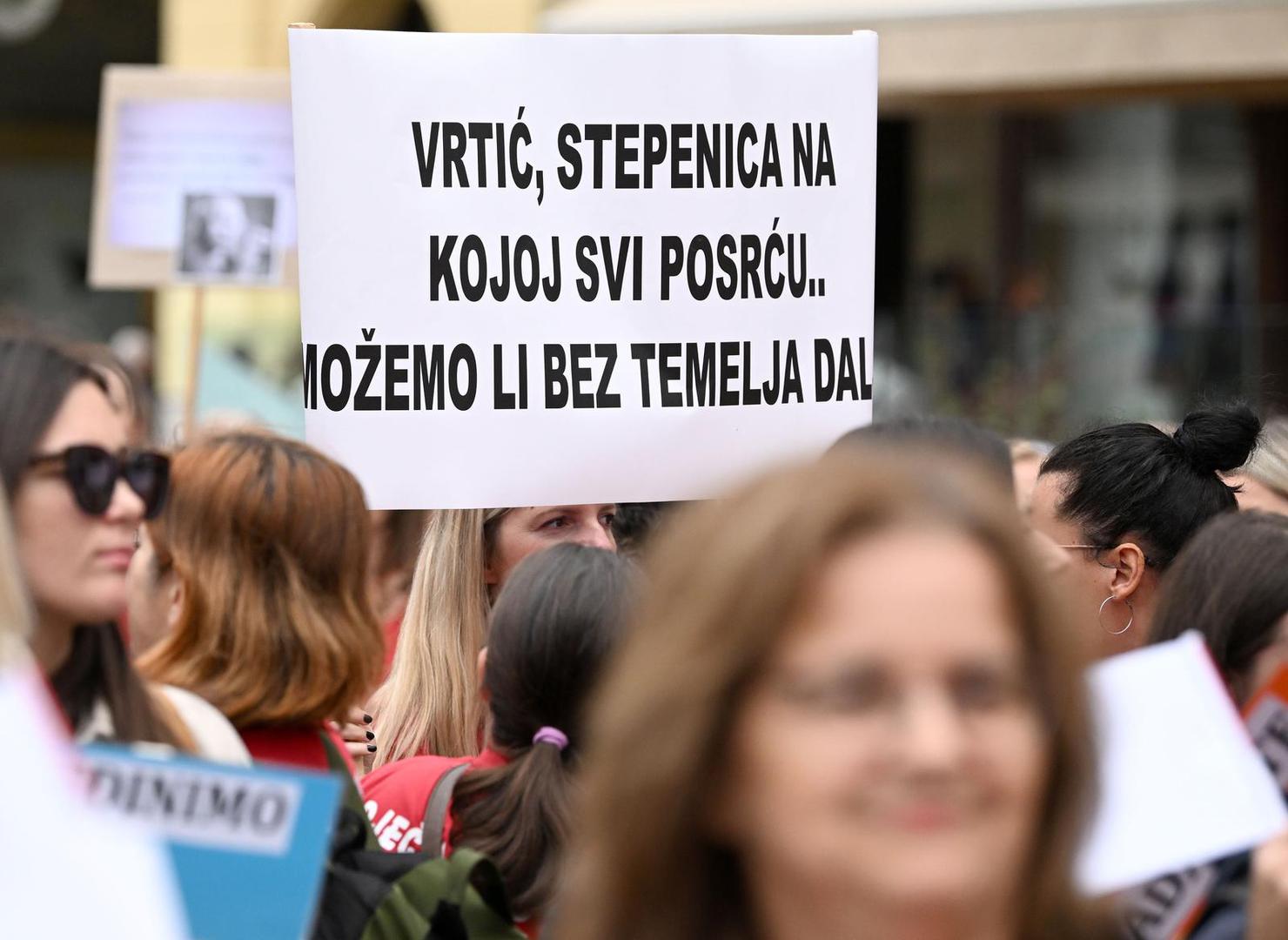 22.10.2022., Zagreb - PNa Trgu bana Josipa Jelacica odrzan je prosvjed zaposlenih u djecjim vrticima u Hrvatskoj pod nazivom "Jednakost, Ssigurnost i kvaliteta u vrticeima!". Photo: Marko Lukunic/PIXSELL