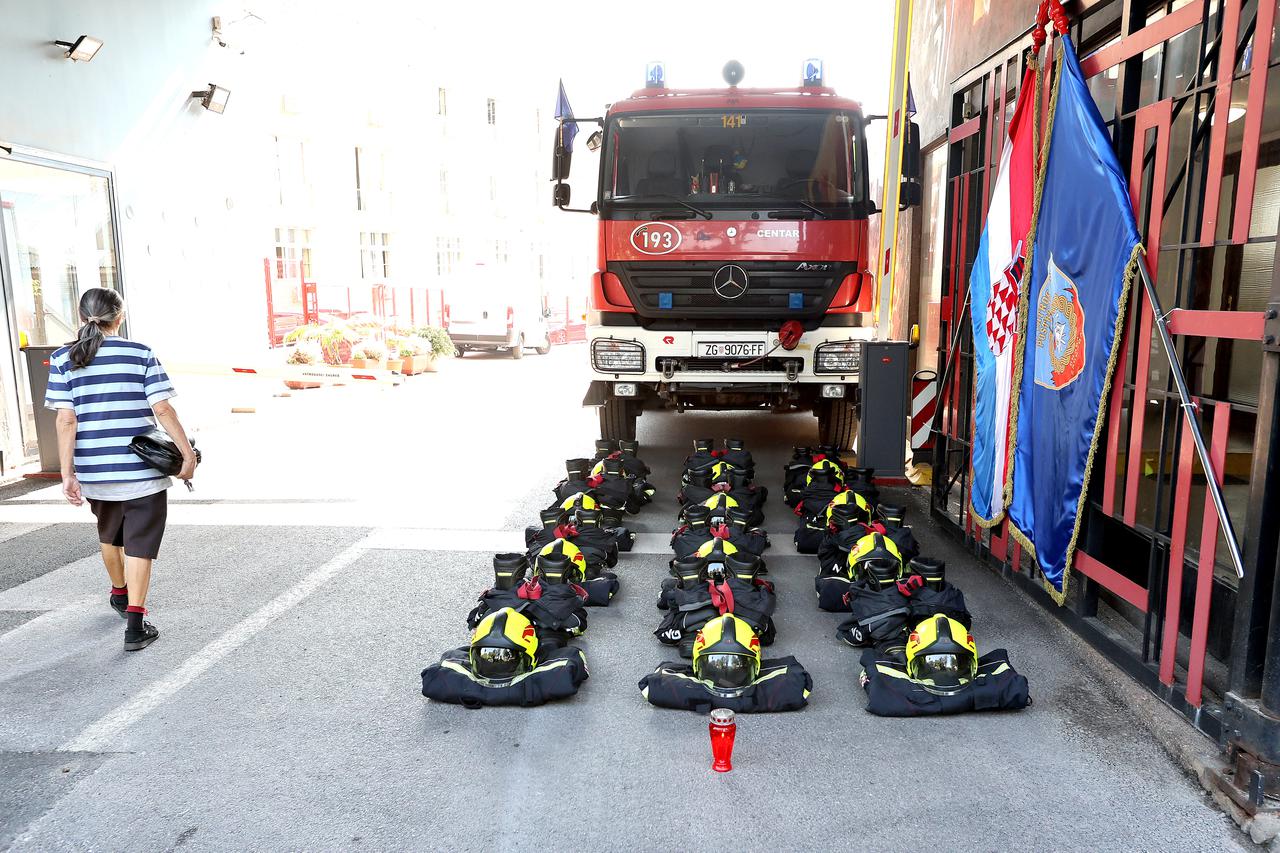 Zagreb:  JVP Zagreb odaje počast kolegama poginulim u kornatskoj tragediji