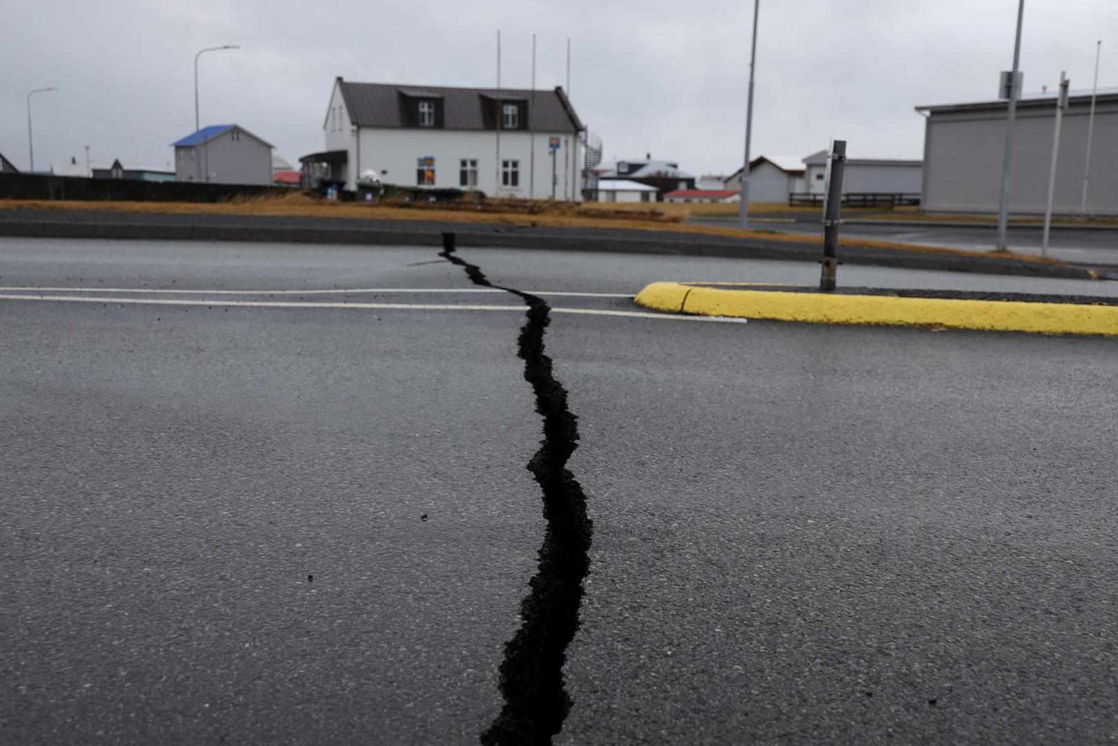 Cracks emerge on a road due to volcanic activity near a police station, in Grindavik, Iceland November 11, 2023.   RUV/Ragnar Visage/Handout via REUTERS    THIS IMAGE HAS BEEN SUPPLIED BY A THIRD PARTY. NO RESALES. NO ARCHIVES. MANDATORY CREDIT Photo: RUV/RAGNAR VISAGE/REUTERS