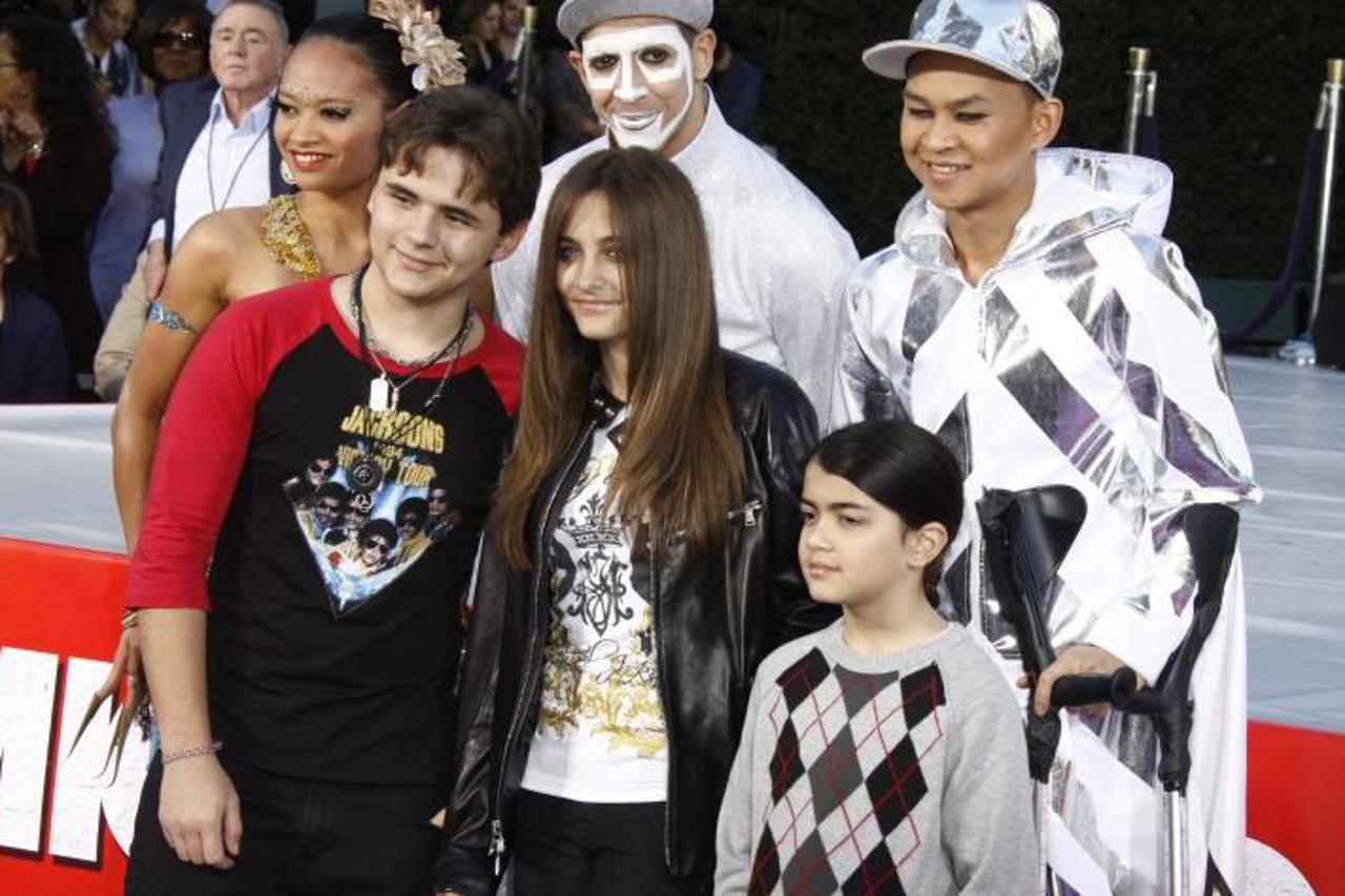 'Singer Michael Jackson\'s children Prince (l-r), Paris and Blanket appear during the Michael Jackson Hand and Footprint Ceremonyest at Grauman\'s Chinese Theatre in Los Angeles, USA, on 26 January 20