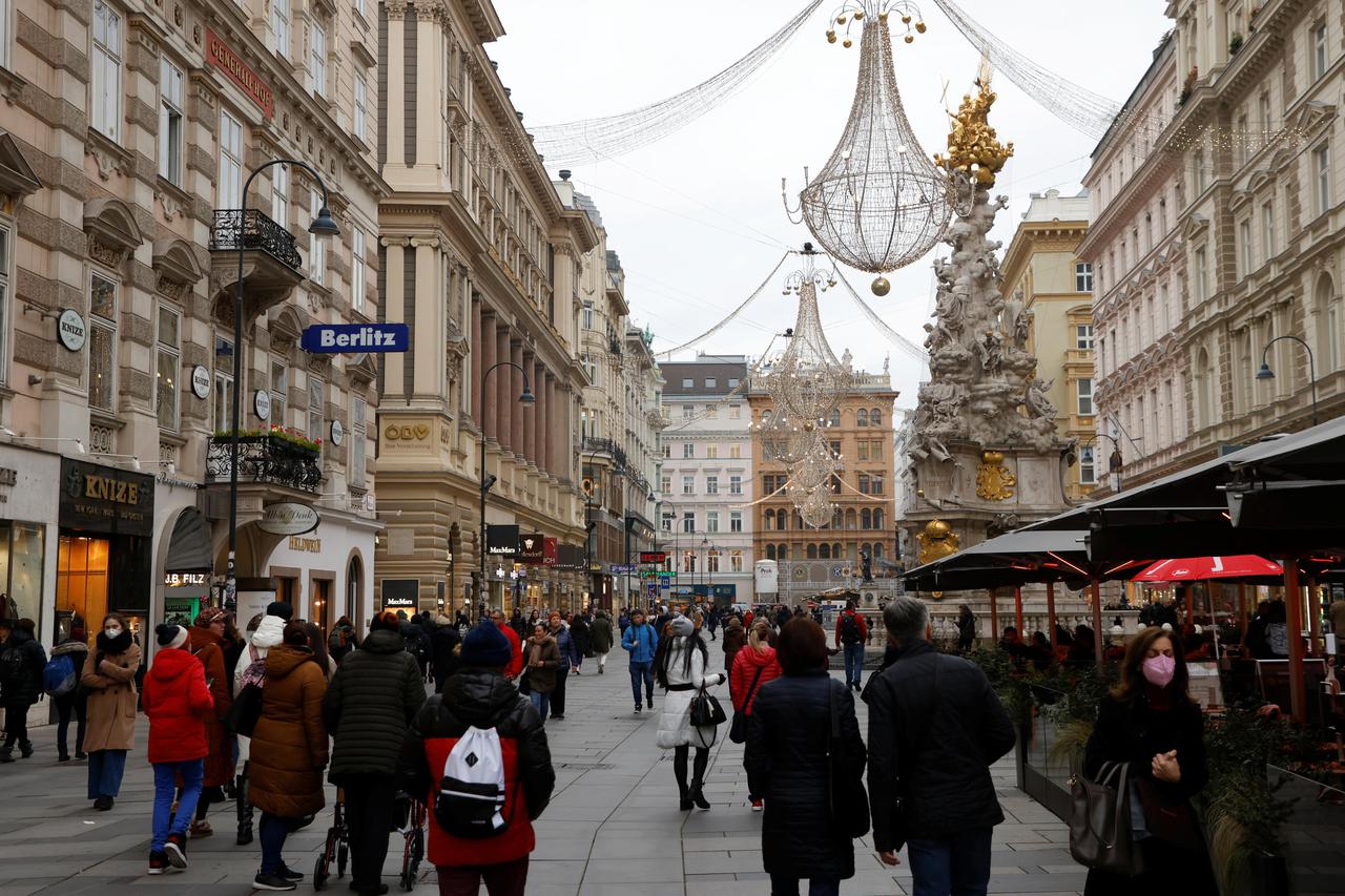 Outbreak of the coronavirus disease (COVID-19) in Vienna