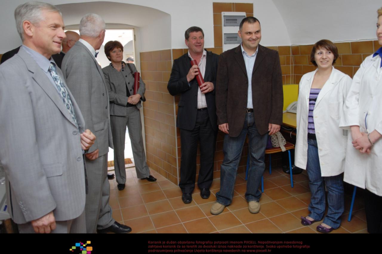 '17.4.2009., Karlovac - Obilazak Veleucilista u drustvu Kuzman, Peters, Jelic, Turkovic. Photo: Kristina Stedul Fabac/Vecernji list'