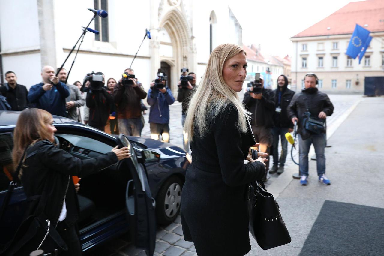 Zagreb: Janica Kostelić ulazi u zgradu Vlade