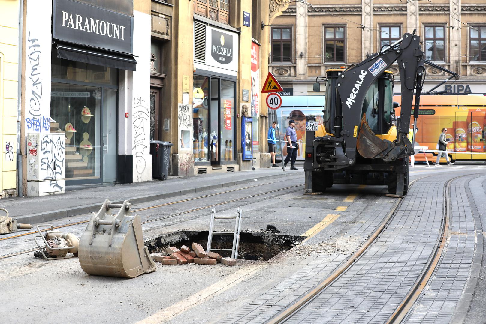 01.06.2022., Zagreb - U Frakopanskoj ulici u ceka se pocetak sanacije posljedica pozara koji je sinoc izbio na plinskim instalacijma. 
 Photo: Patrik Macek/PIXSELL