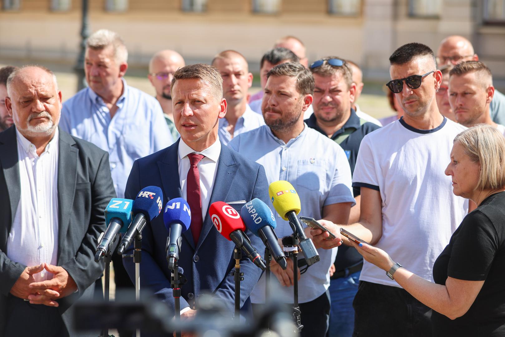 24.08.2024., Zagreb - Trg sv. Marka. Saborski zastupnik Dario Zurovec odrzao je konferenciju za novinare na kojoj je sluzbeno objavio da odlazi iz stranke Fokus. Photo: Sanjin Strukic/PIXSELL