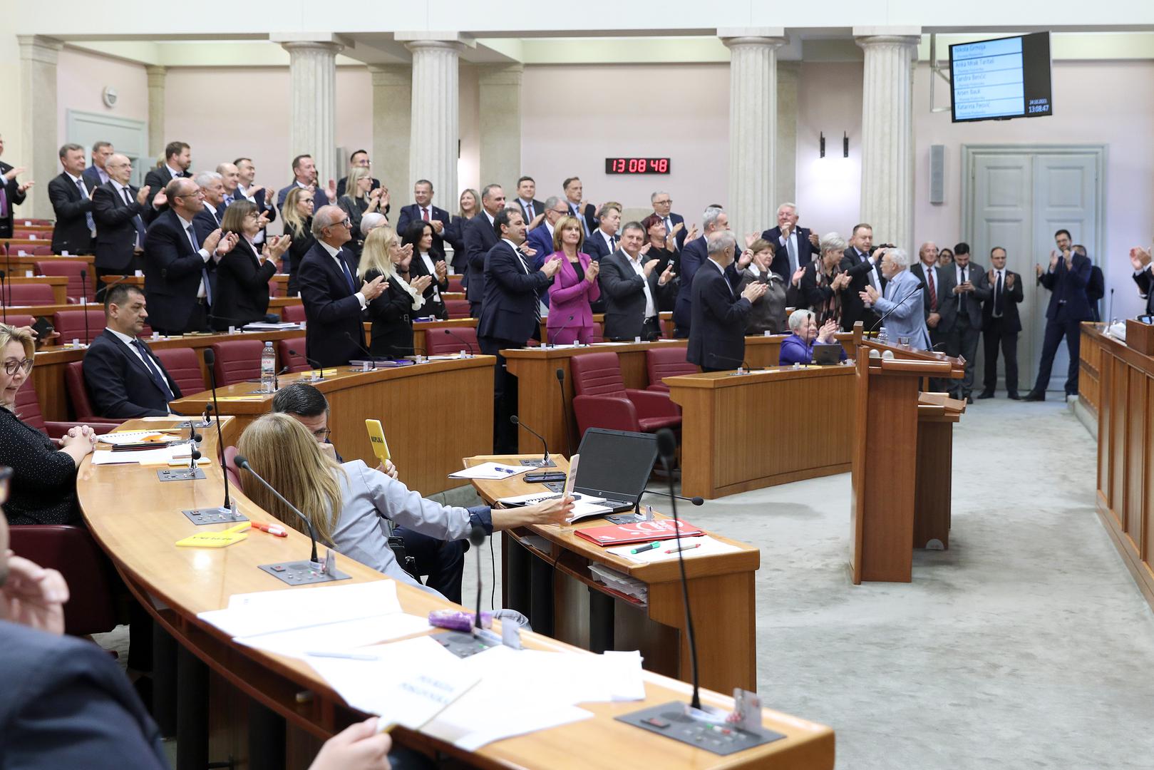 24.10.2023., Zagreb - Premijer Andrej Plenkovic dosao je u Sabor i u nastavku sjednice podnosi godisnje izvjesce Vlade Republike Hrvatske.  Zastupnici HDZ-a dugotrajnim su pljeskom pozdravili govor premijera Plenkovica. Photo: Patrik Macek/PIXSELL