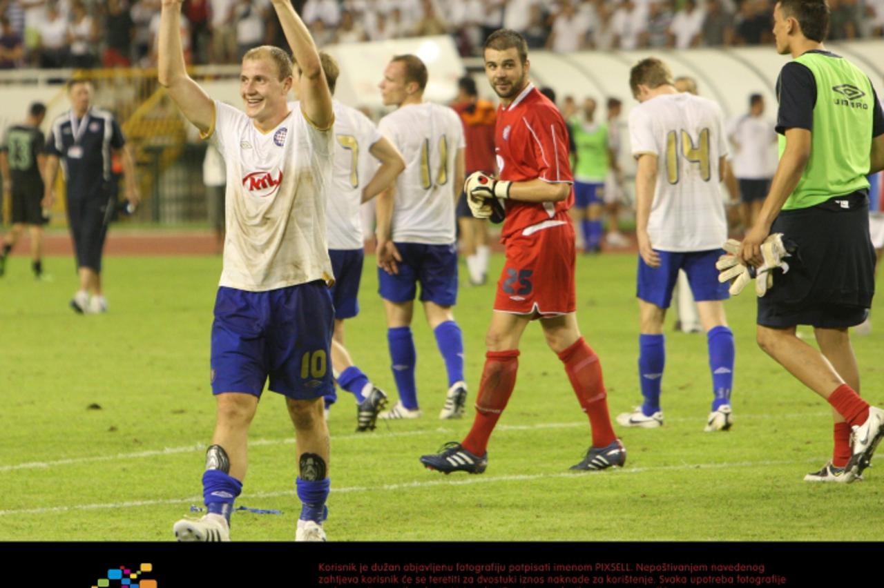 \'19.08.2010., Split - Na stadionu Poljud odigrana je nogometna utakmica 4. pretkola Europske lige izmedju HNK Hajduk i Unirea Urziceni. Slavlje na kraju utakmice. Senijad Ibricic Photo: Ivo Cagalj/PI