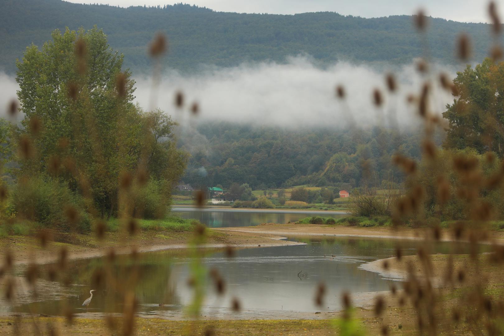 12.09.2024.,Ogulin - Najavljena promjena vremena zahvatila je Ogulin. Kisa, zahladenje i niski oblaci okovali su grad pod Klekom. Photo: Kristina Stedul Fabac/PIXSELL