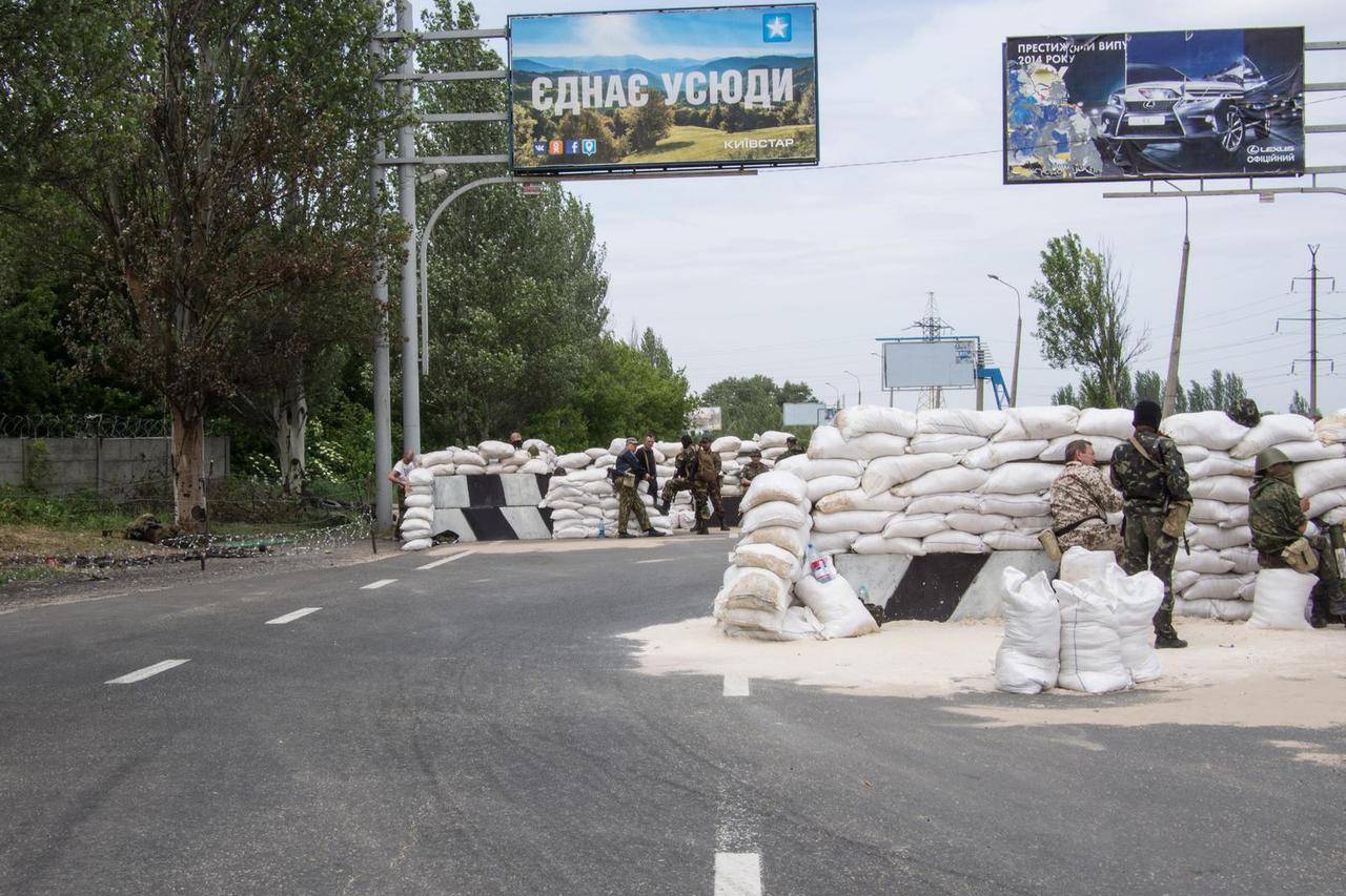 Karlivka: Najmanje pet ljudi je poginulo u borbi pro-ruskih i ukrajinskih paravojnih snaga 