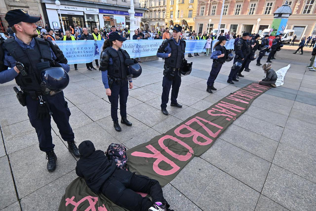 Zagreb: Prosvjed protiv muške molitve