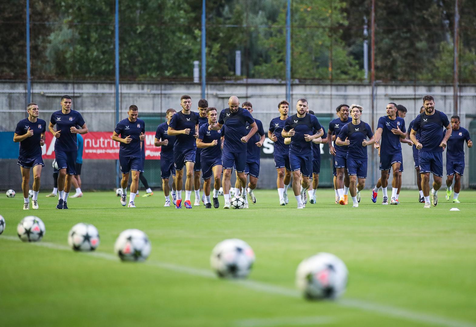 Nogometaši zagrebačkog Dinama u utorak u 21 na Maksimiru igraju prvu utakmicu play-offa Lige prvaka. 