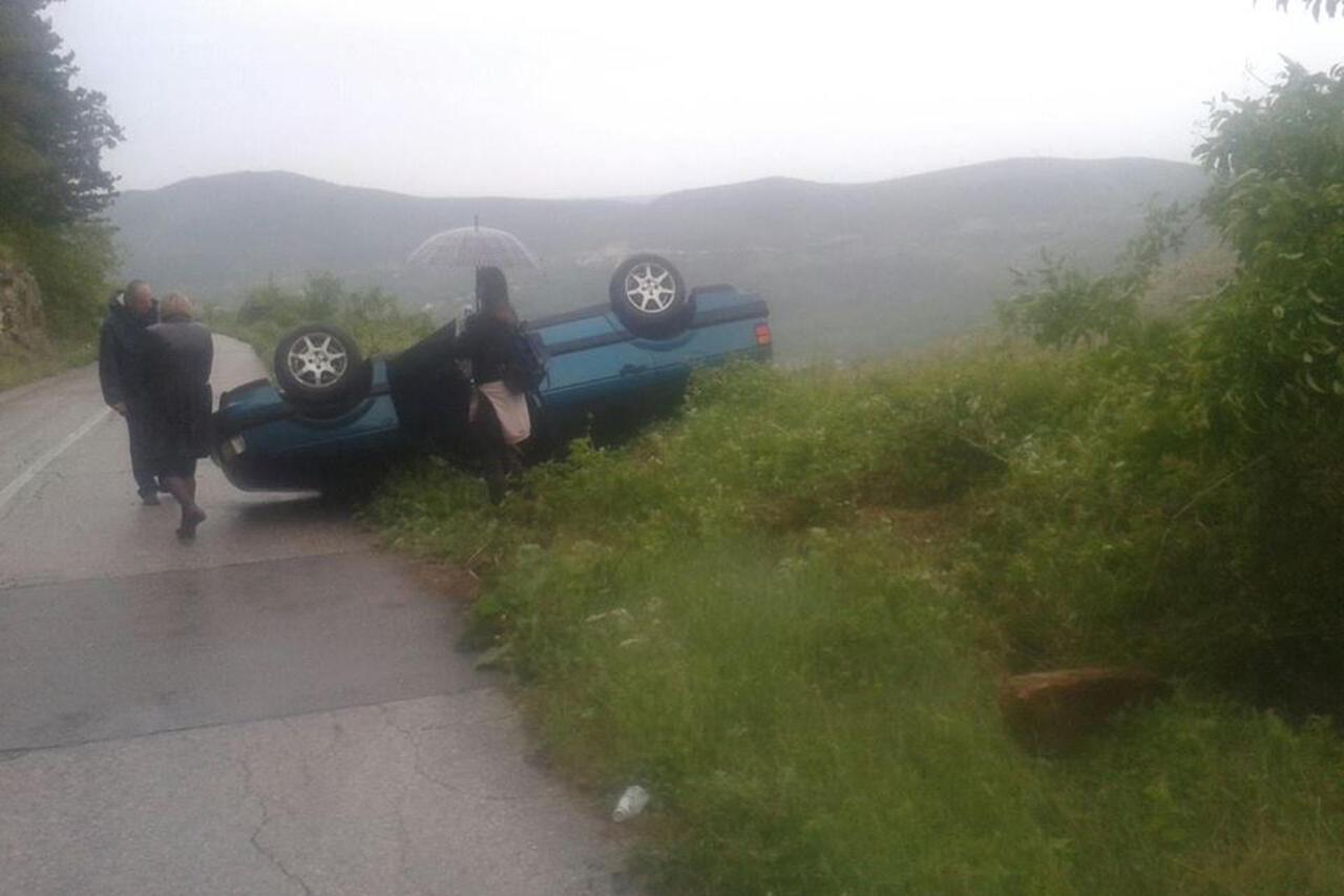 Majka i kći s vozilom umalo sletjele u provaliju kod Mostara