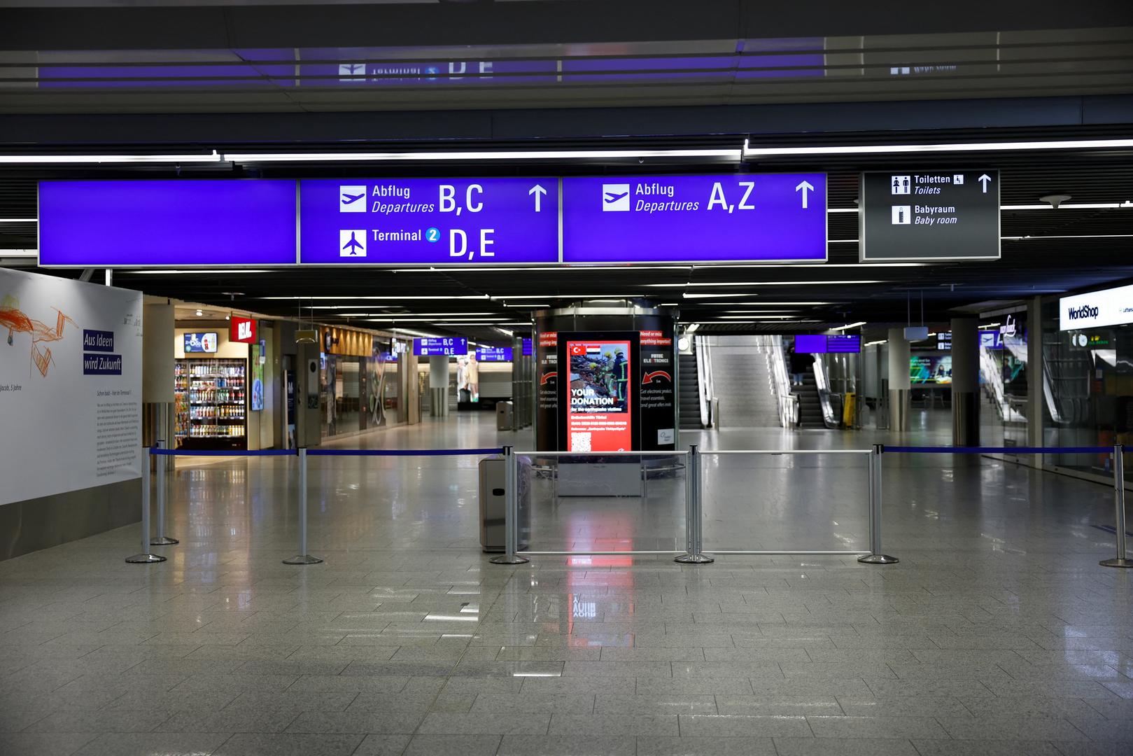 A view of Frankfurt Airport as workers strike, after German trade union Verdi called on workers at Frankfurt, Munich, Stuttgart, Hamburg, Dortmund, Hanover and Bremen airports to go on a 24-hour strike, in Frankfurt, Germany February 17, 2023. REUTERS/Heiko Becker Photo: Heiko Becker/REUTERS