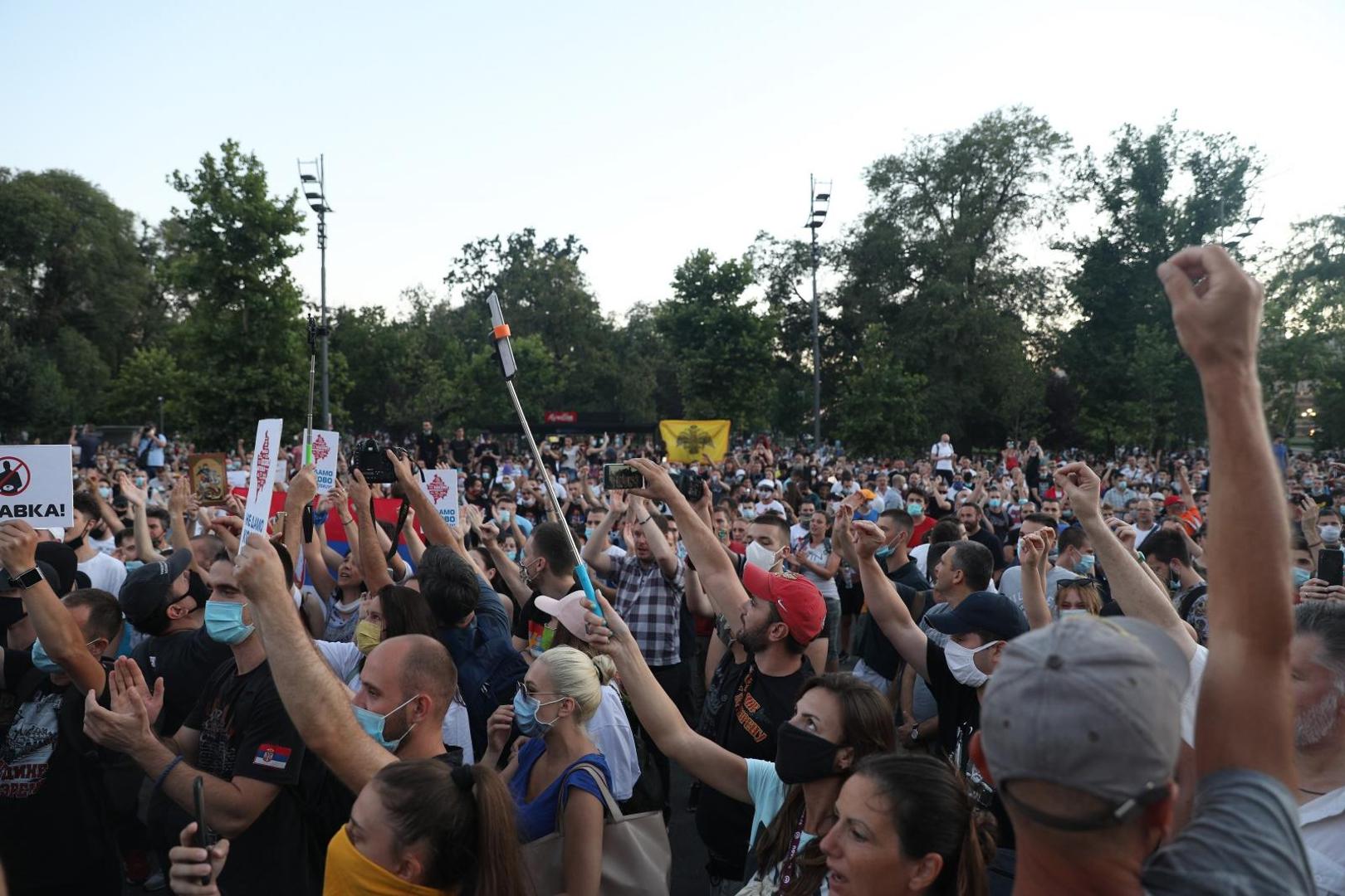 10, July, 2020, Belgrade - Protest of citizens in front of the Assembly of Serbia. . Photo: Stefan Tomasevic/ATAImages

10, jul, 2020, Beograd - Protest gradjana ispred Skupstine Srbije. . Photo: Stefan Tomasevic/ATAImages