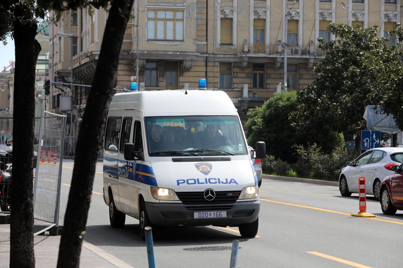 Rijeka: Policijske patrole po centru grada uo?i utakmice Rijeka - Hajduk