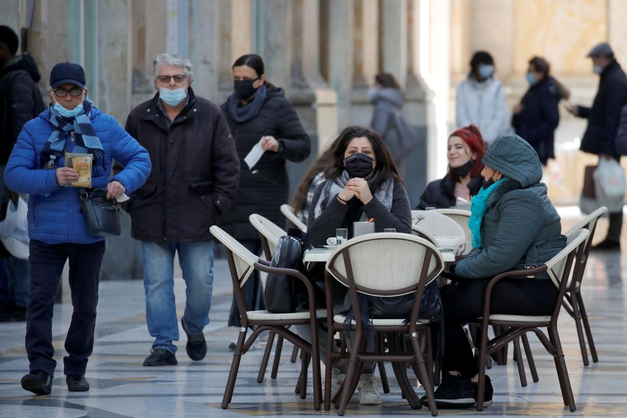 Outbreak of the coronavirus disease (COVID-19) in Naples