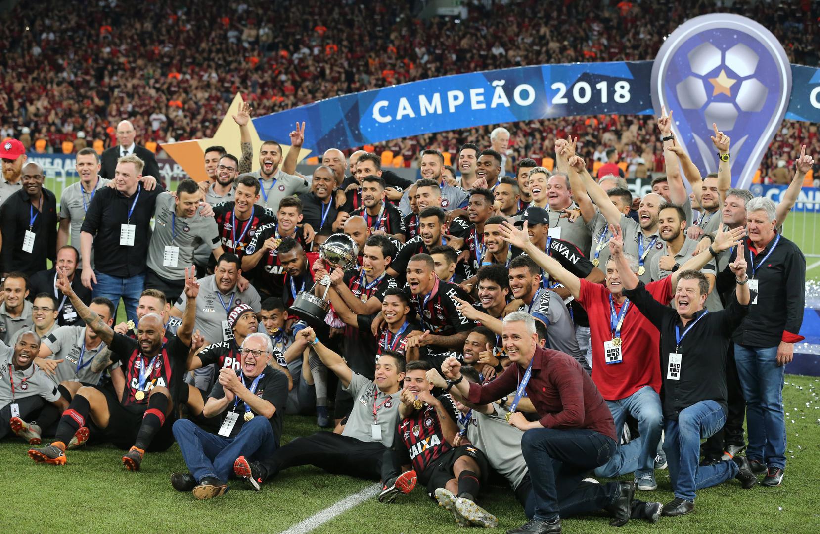 Brazilski klub Atletico Paranaense pobjednik je južnoameričke Copa Sudamericane nakon što je u uzvratu finala u Curitibi boljim izvođenjem jedanaesteraca svladao kolumbijsku Junior Barranquillu s 4:3.