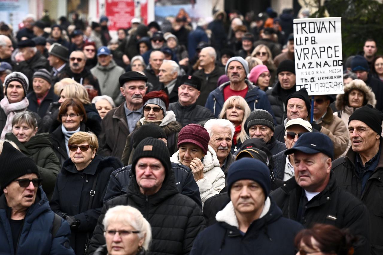 Zagreb: Prosvjed umirovljenika "Protiv siromaštva, korupcije i kriminala"