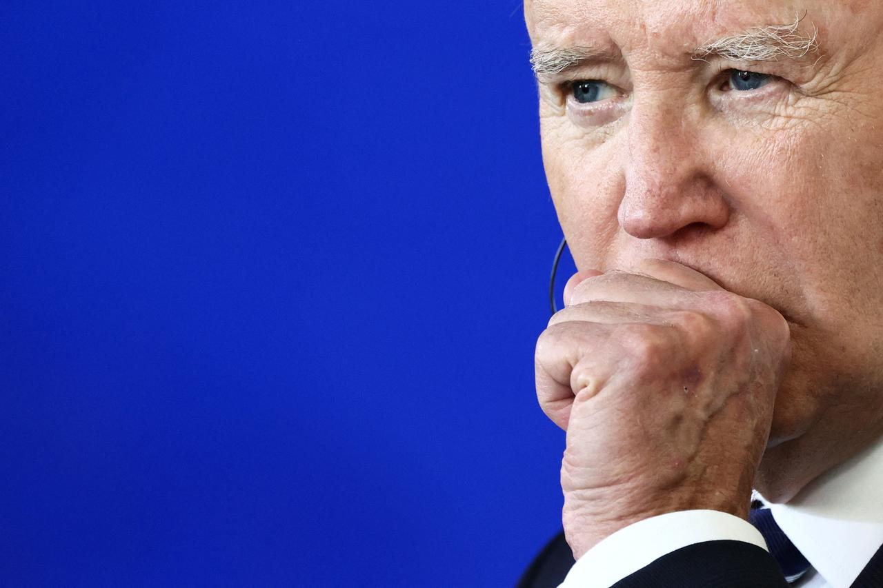 storyeditor/2024-11-03/2024-10-18T105507Z_1124972796_RC2YMAA2Q3WI_RTRMADP_3_GERMANY-USA-SCHOLZ-BIDEN-STATEMENT.JPG