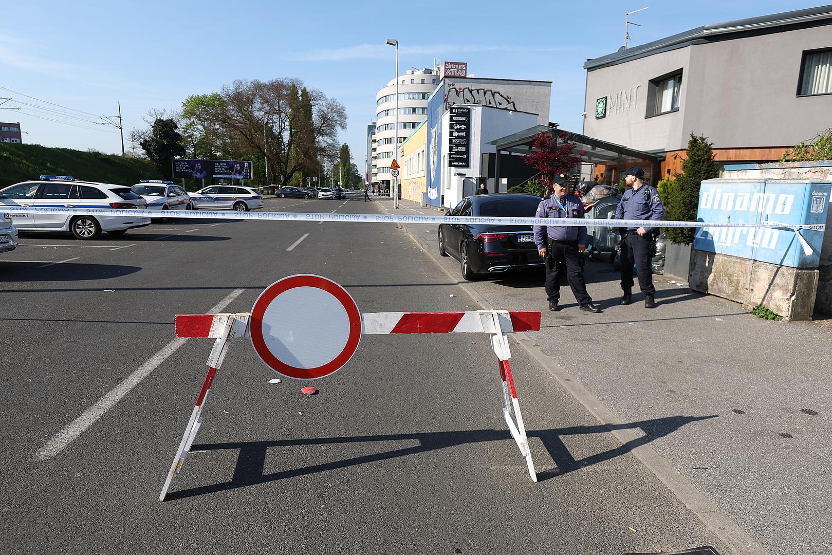 22.04.2023., Zagreb - Nocas oko 4.45 sati na Tresnjevci, Ulica Florijana Andraseca, u nocnom klubu Ritz club, nakon fizickog sukoba vise osoba iz vatrenog oruzja sa vise hitaca ubijen je 41-godisnjak. Muskarac koji se dovodi u svezu s ovim kaznenim djelom je uhicen i pod nadzorom policije. U tijeku je ocevid i kriminalisticko istrazivanje. Photo: Goran Stanzl/PIXSELL