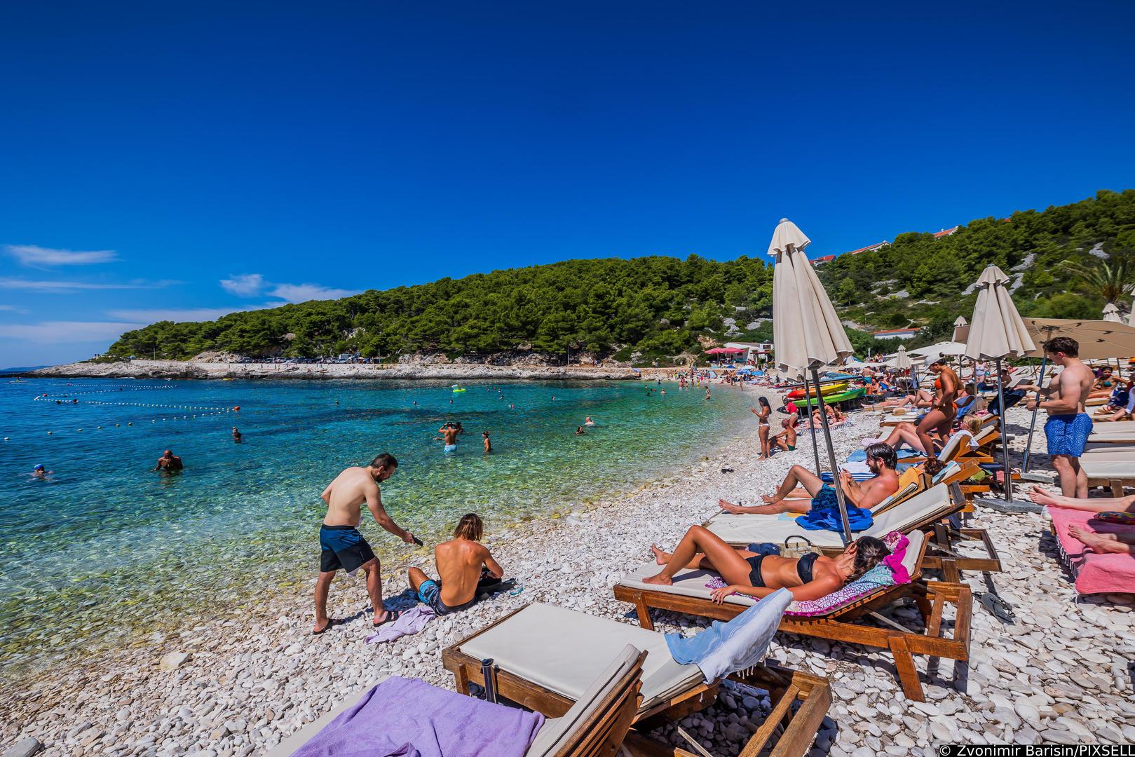 11.08.2023., Hvar - Uvala i svjetionik Pokonji Dol. 
Uvala koja se nalazi 30ak minuta od centra grada Hvara.  Photo: Zvonimir Barisin/PIXSELL