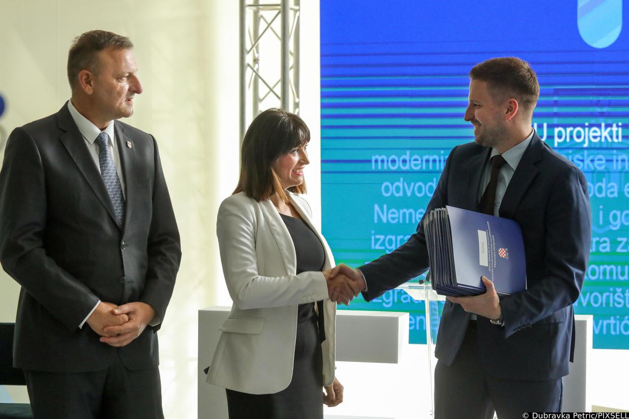 Osijek: Svečano uručivanje ugovora za sufinanciranje EU projekata