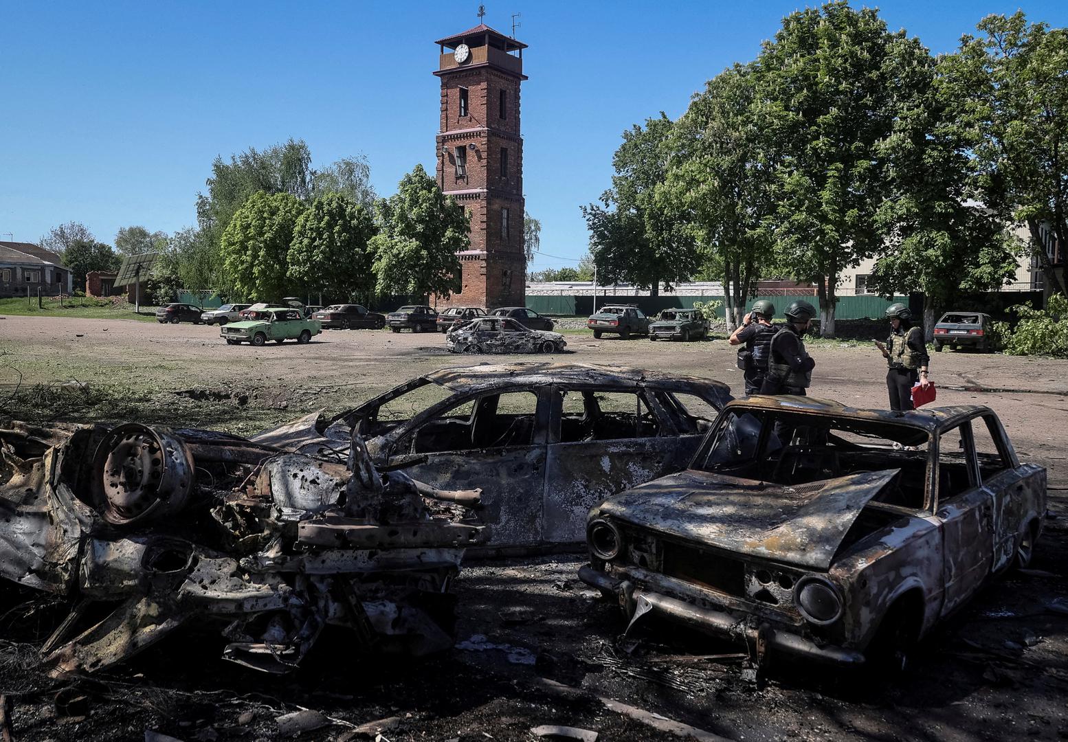 FILE PHOTO: Police work at a site of a Russian missile strike, amid Russia's attack on Ukraine, in the village of Zolochiv in Kharkiv region, Ukraine May 1, 2024. REUTERS/Vyacheslav Madiyevskyy/File Photo Photo: VYACHESLAV MADIYEVSKYY/REUTERS